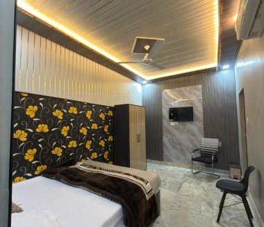 Karchana Hotel | President Hotel