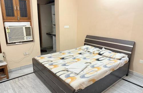 Faridabad Apartment | Private Floor Home With Rooftop