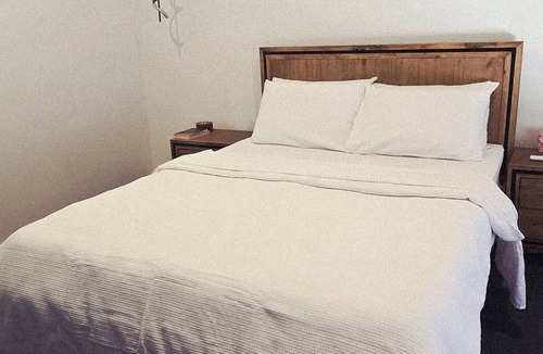 Mount Cottrell House | Private master bedroom + attached ensuite bathroom in a welcoming shared home