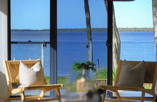 Gorokan House | Private Waterfront 4BR Lakehouse Gorokan Stunning Views