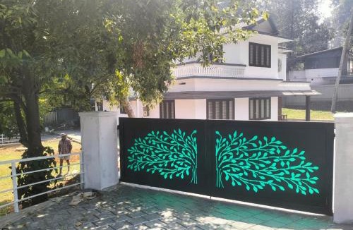 Vaikam House | Pulimugam Home Stay