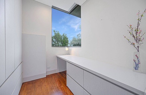 Putney House | Putney · Brand New Luxury House | Pool & Waterview