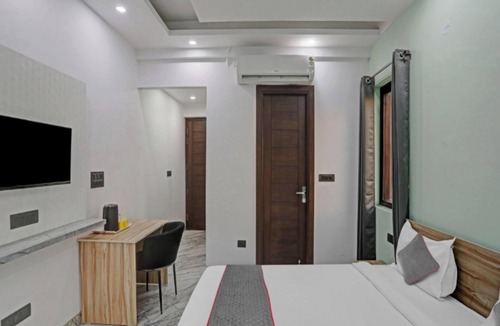 Sector 27 Hotel | Quadis Central