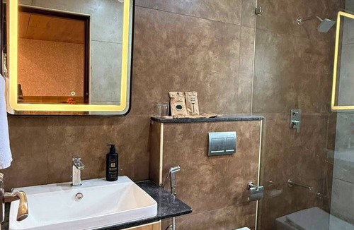 Phase 2 Hotel | Quality Inn Bhavishya Whitefield