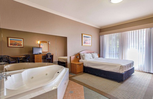 Jamisontown Hotel | Quality Inn Penrith