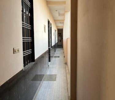 Patan Hotel | Radha Raman Hotel