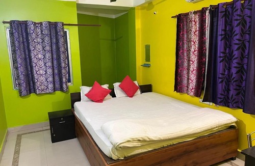 Siliguri Hotel | Radha Rani lodge