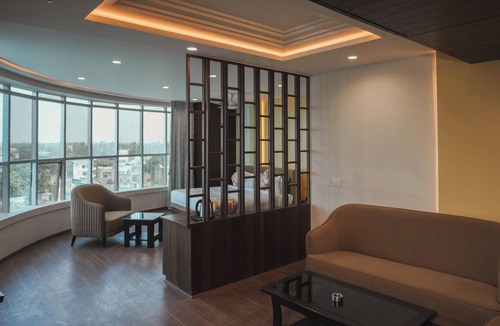 Azamgarh Hotel | Raghukul Grand near DAV PG College