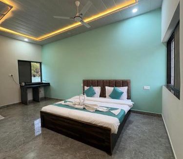 Mandla Hotel | Rainbow Cottage Stays