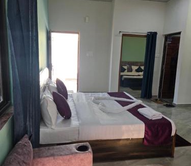 Mandla Hotel | Rainbow Cottage Stays
