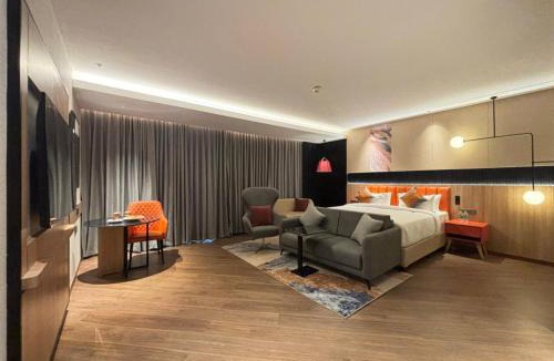 Faizabad Hotel | Ramada Encore by Wyndham Ayodhya Takpura