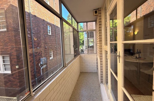 Randwick Apartment | Randwick Luxury 2 Bed Apt & Study Area