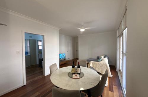 Randwick House | Randwick Shared Apt with Study & built in wardrobe