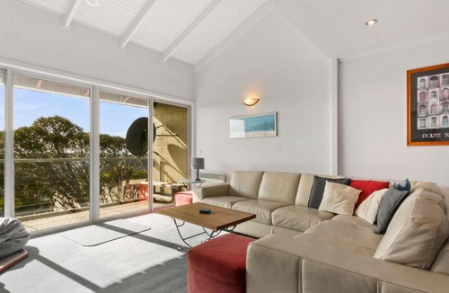 Hotham Heights Apartment | Razorback 6