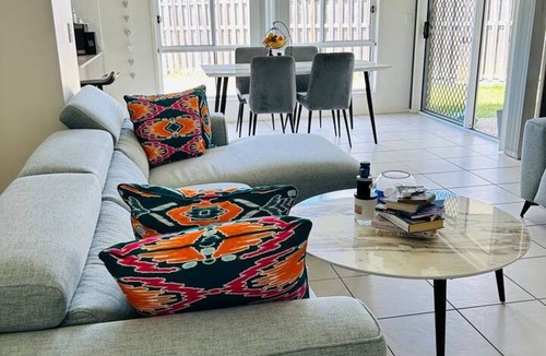 North Lakes House | Relaxing Gateway: Private Room 2