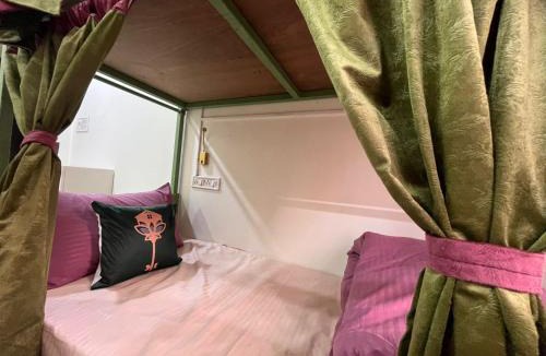 Indore Hostel | ReneeMysa