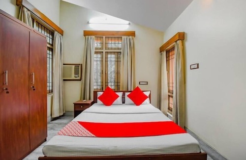 City Center Hotel | Retro Residency