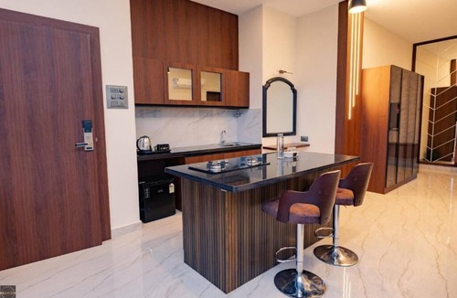 Udupi Hotel | Reunion DeHomes - Premium Suites