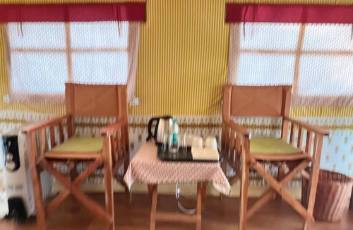 Omkareshwar Apartment | Revasa Retreat