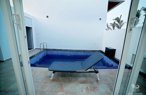 Chirala Hotel | RIO POOL VILLAS