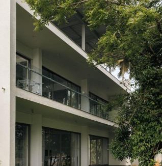 Inna House | Riverside Canopy