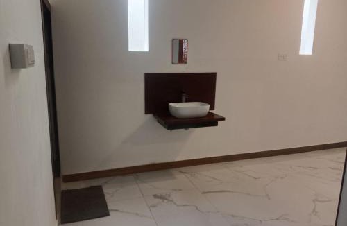 Vayittiri House | Riverside inn