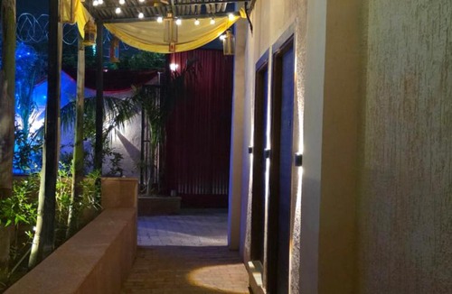 Indirapuram House | Riyasat E Resort