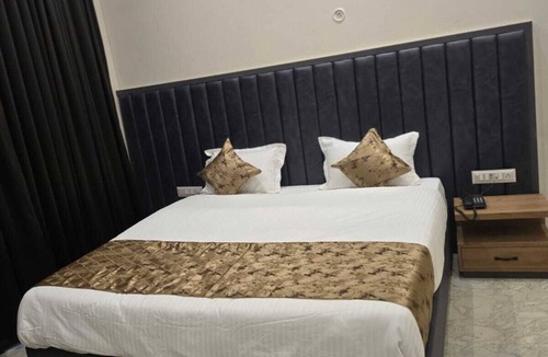 Tarabganj Hotel | RN Hotel And Lawn