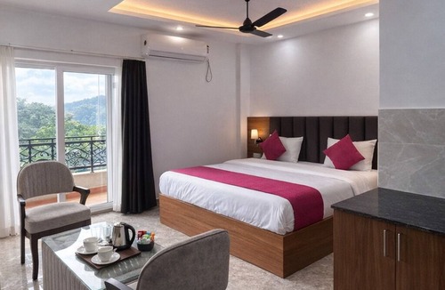 Tapovan Hotel | RNR Retreat Serenity By The Ganges