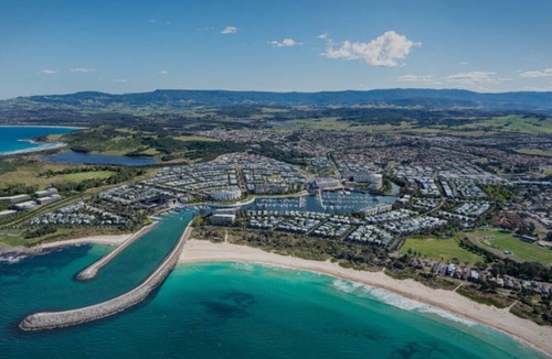 Shellharbour Apartment | Rom Baro's Tiny Beach House - beachside studio with pool in Shellharbour Village