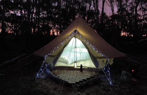 Moama Cabin | Romantic Off Grid Nature Stay for 2 with Outdoor Bath Only 5 minutes from Moama
