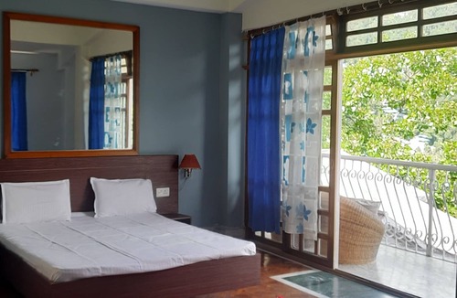 Gangtok Hotel | Ronglyang Lotus Villa Homestay (Near MG Road)