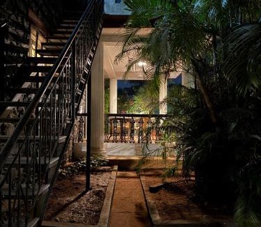 Khattalwada Villa | Roshan - The Perfect Getaway 4 Bedrooms, 5 Beds