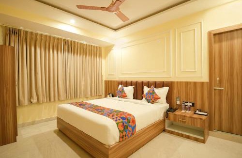 Patna Hotel | Royal Chandra Hotel