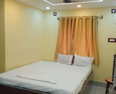 Shrirampur Hotel | Royal Guest House