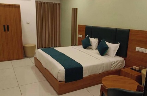 Rajpipla Hotel | Royal Home Stay