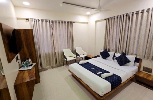 Mumbra Hotel | Royal Ozone