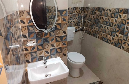 Varanasi Hotel | Rudra Guest House