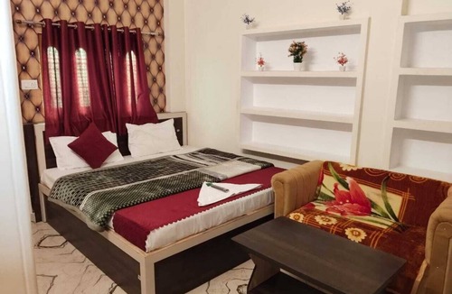 Varanasi Hotel | Rudra Guest House