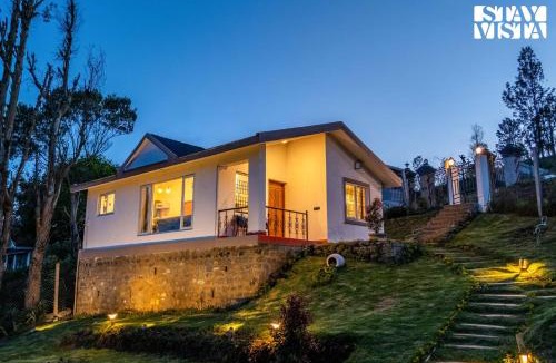 Ooty Villa | Rustling Pine by VEO, StayVista - 2BHK Pet-Friendly Cottage with Gazebo
