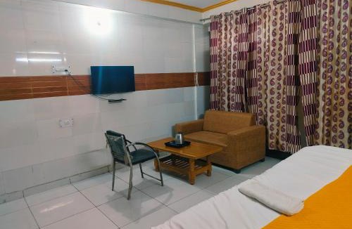 Bramhapuri Hotel | S D palace