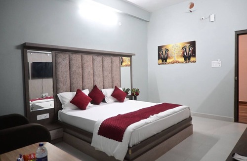 Bhabua Hotel | s&j hotel & banquet