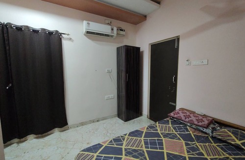 Tiruvannamalai Hotel | S L Homestay