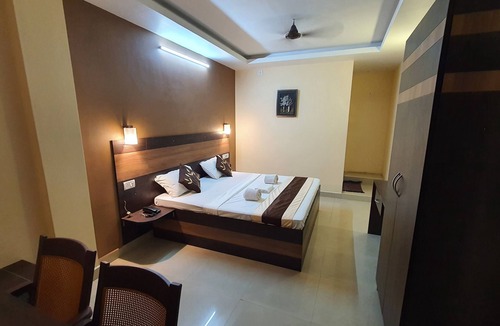 Mylapore Tiruvallikk Hotel | S4 Residency