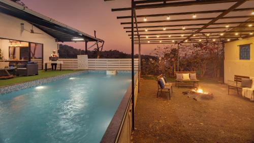 Pali Villa | SaffronStays Ivy Courtyard - 5 bedroom & Veg Only Villa in Khopoli