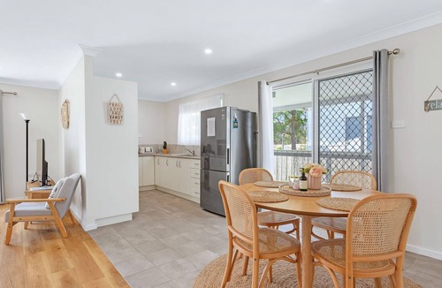 Sanctuary Point House | Sanctuary Cottage by Book Jervis Bay - Family Friendly and Affordable