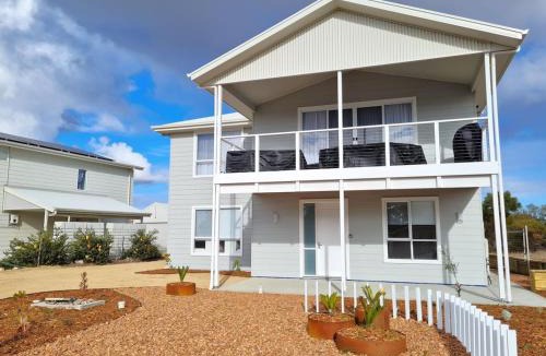 Muloowurtie House | Sandy Toes