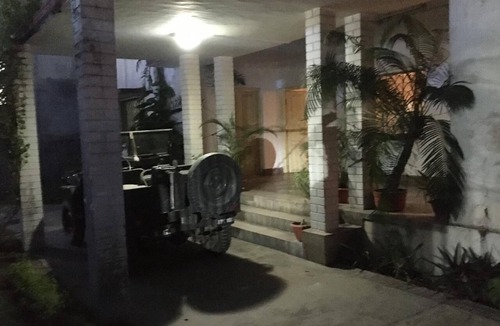 Allahabad Villa | Sangam Homestay Charming 3-bedroom villa with WiFi, AC in wonderful Prayagraj