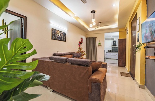 Bullawala Apartment | Santa Fe 1BHK CityView by Homeyhuts