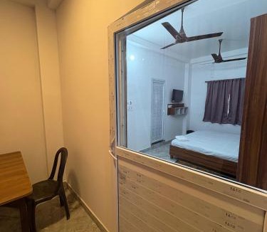 Pipra Dewas Hotel | Satyamev Grand Inn